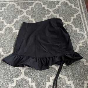 Black pencil skirt!